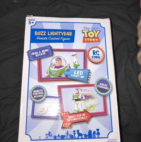 Toy Story 4 Buzz Lightyear Remote Control FigureRC 27MHZ WITH LED LIGHT UP CHEST - Picture 2 of 2
